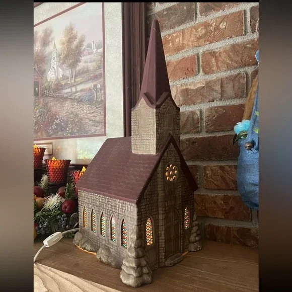 ❤️ Rare Vintage 1981 Large Catholic Stained Glass Lighted Musical Church‼️FINAL